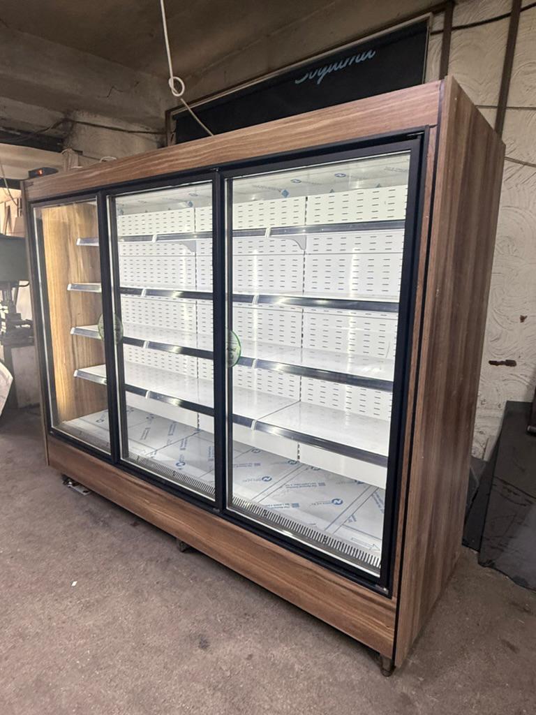 Pratik ve Güvenilir 3 Kapaklı Soğuk Teşhir Dolabı